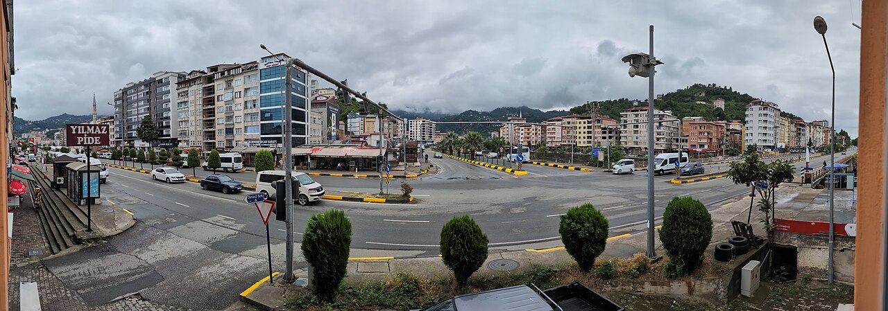 Street and buildings in Sürmene town centre, Trabzon